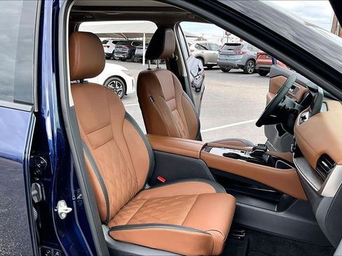 Used 2024 Nissan Rogue Platinum image 10