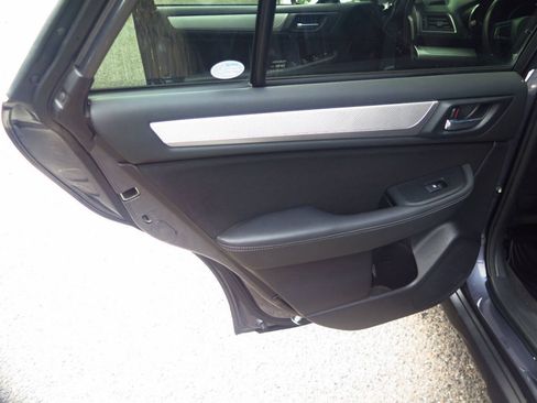 Used 2016 Subaru Outback 2.5i Premium AWD/4WD image 21