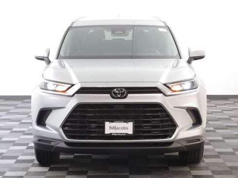 Used 2024 Toyota Grand Highlander XLE image 23