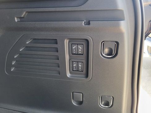 New 2026 Buick Enclave Preferred w/ Power Package image 8