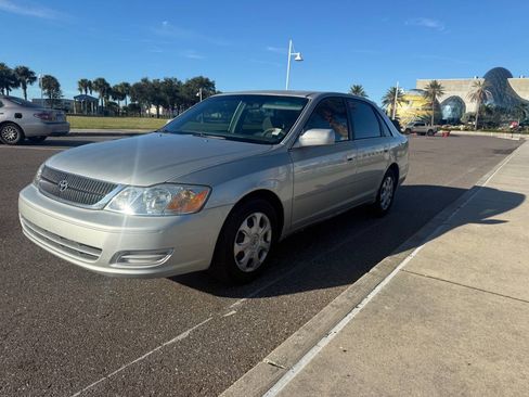 Used 2001 Toyota Avalon XLS image 5