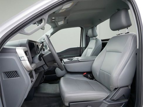 Used 2023 Ford F550 4x4 Regular Cab Super Duty image 13