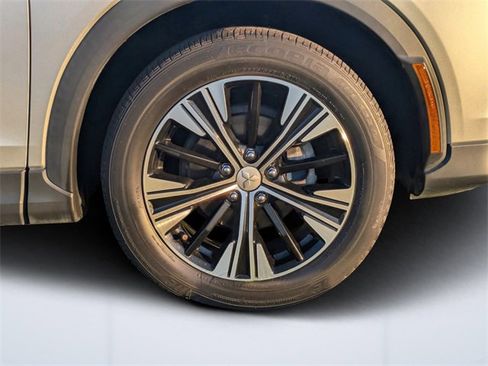 Used 2022 Mitsubishi Eclipse Cross SE image 11