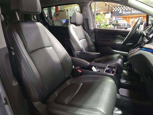 Used 2023 Honda Odyssey Touring image 14