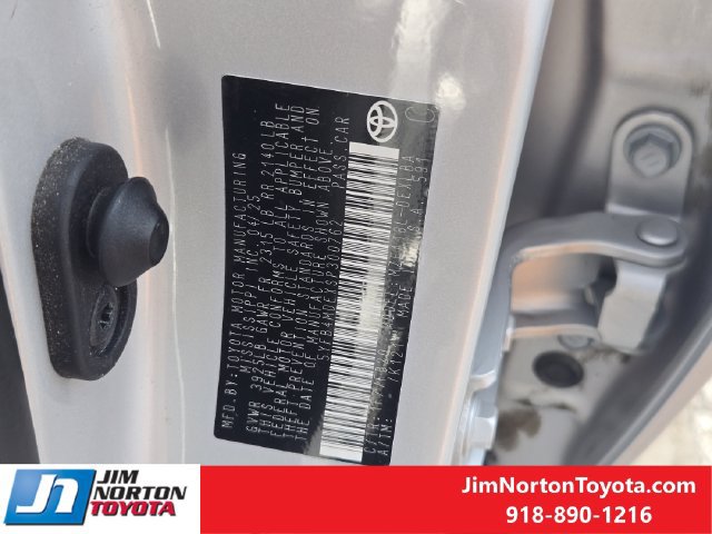 Used 2025 Toyota Corolla LE FWD image 32