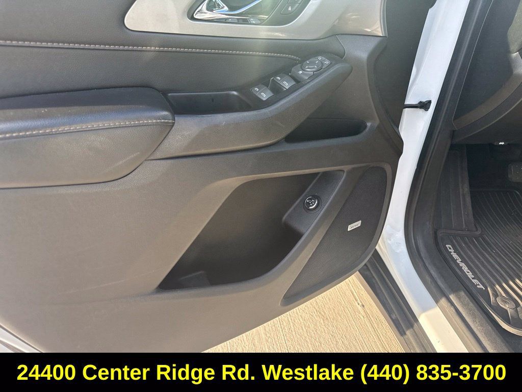 Used 2020 Chevrolet Traverse RS FWD image 14