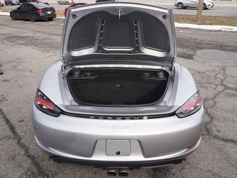 Used 2023 Porsche 718 Boxster S w/ Sport Chrono Package RWD image 17
