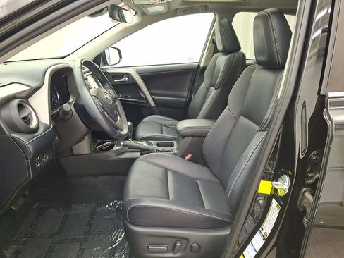 Certified 2018 Toyota RAV4 Limited w/ All Weather Liner Package AWD/4WD image 15