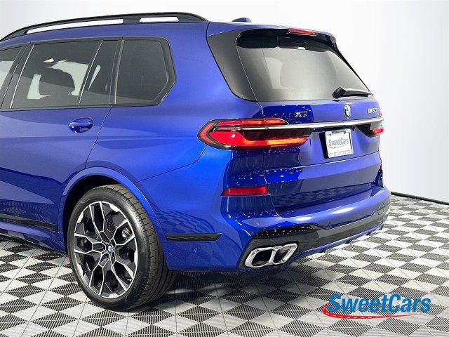 Used 2025 BMW X7 M60i AWD/4WD image 56