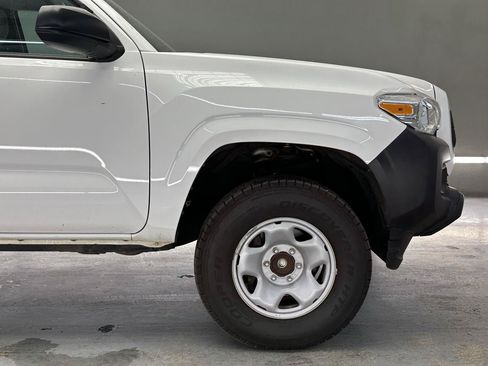 Used 2021 Toyota Tacoma SR RWD image 11