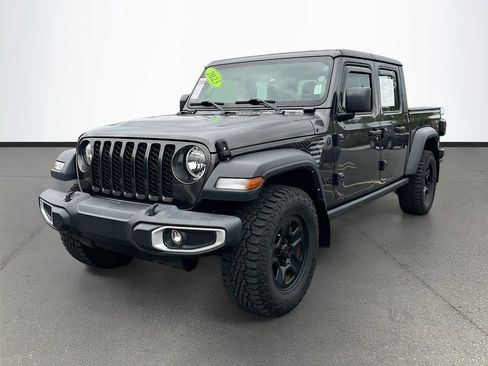 Used 2023 Jeep Gladiator Sport AWD/4WD image 3