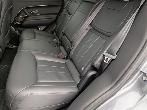 Used 2024 Land Rover Range Rover Sport Dynamic SE image 15