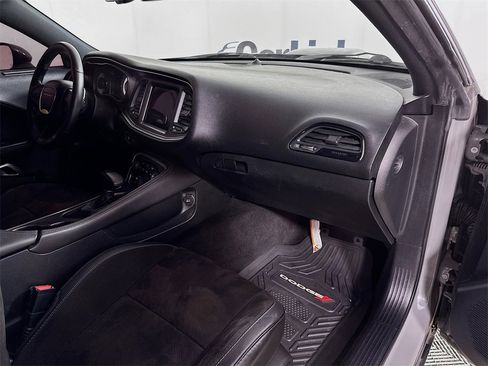 Used 2018 Dodge Challenger R/T Plus image 33