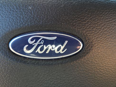 Used 2019 Ford F150 XLT w/ Equipment Group 302A Luxury image 40