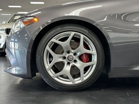 Used 2018 Alfa Romeo Giulia Ti w/ TI Leather Package image 12