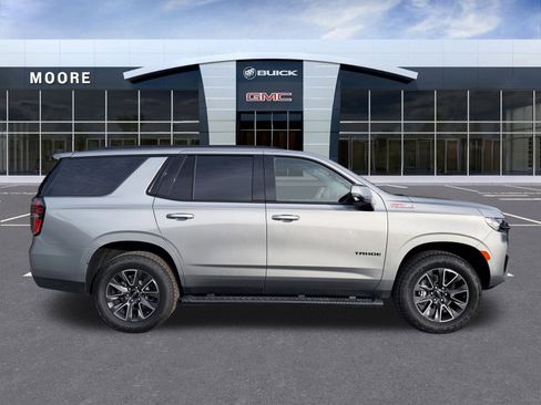 Used 2023 Chevrolet Tahoe Z71 w/ Luxury Package image 2