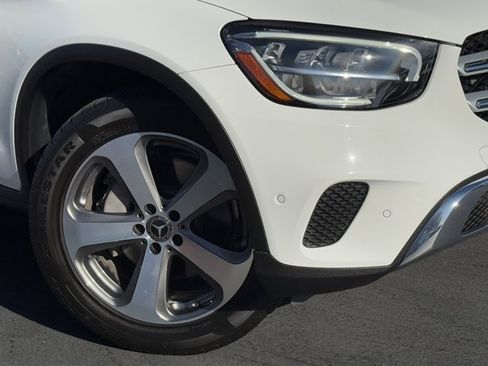 Used 2020 Mercedes-Benz GLC 300 4MATIC image 2
