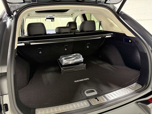 Used 2026 Genesis GV70 2.5T Advanced image 19