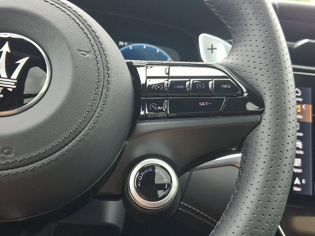 Certified 2025 Maserati Grecale GT AWD/4WD image 40