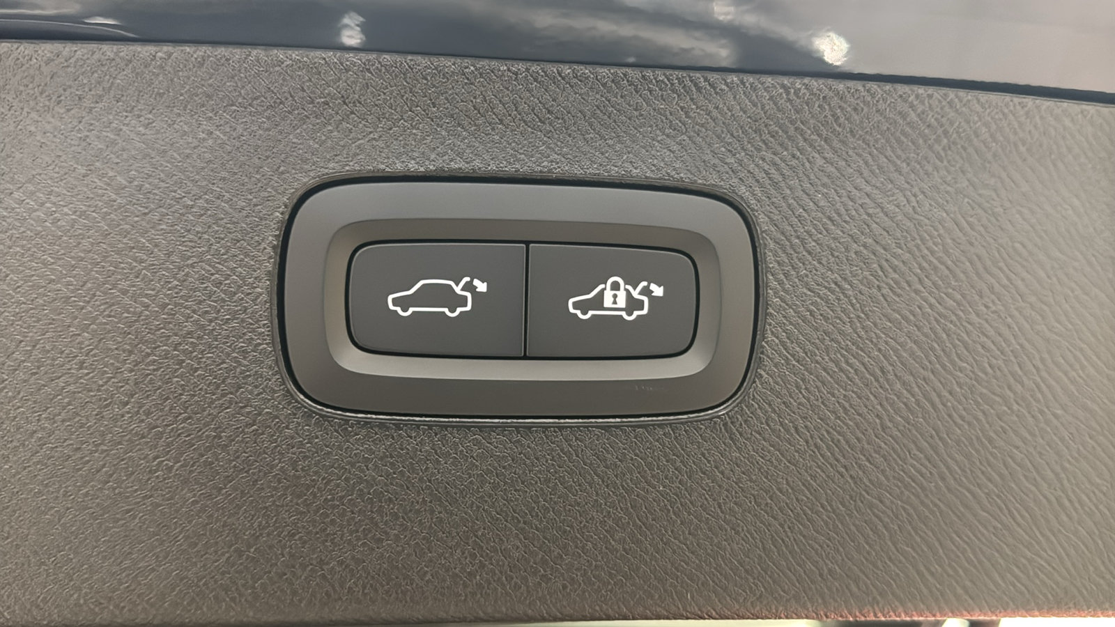 New 2027 Volvo XC90 T8 Plus AWD/4WD image 31
