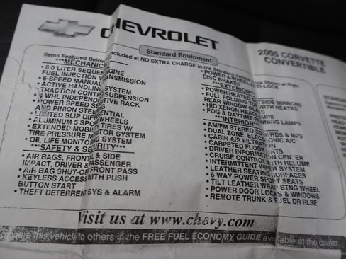 Used 2005 Chevrolet Corvette Convertible w/ Preferred Equipment Group RWD image 41