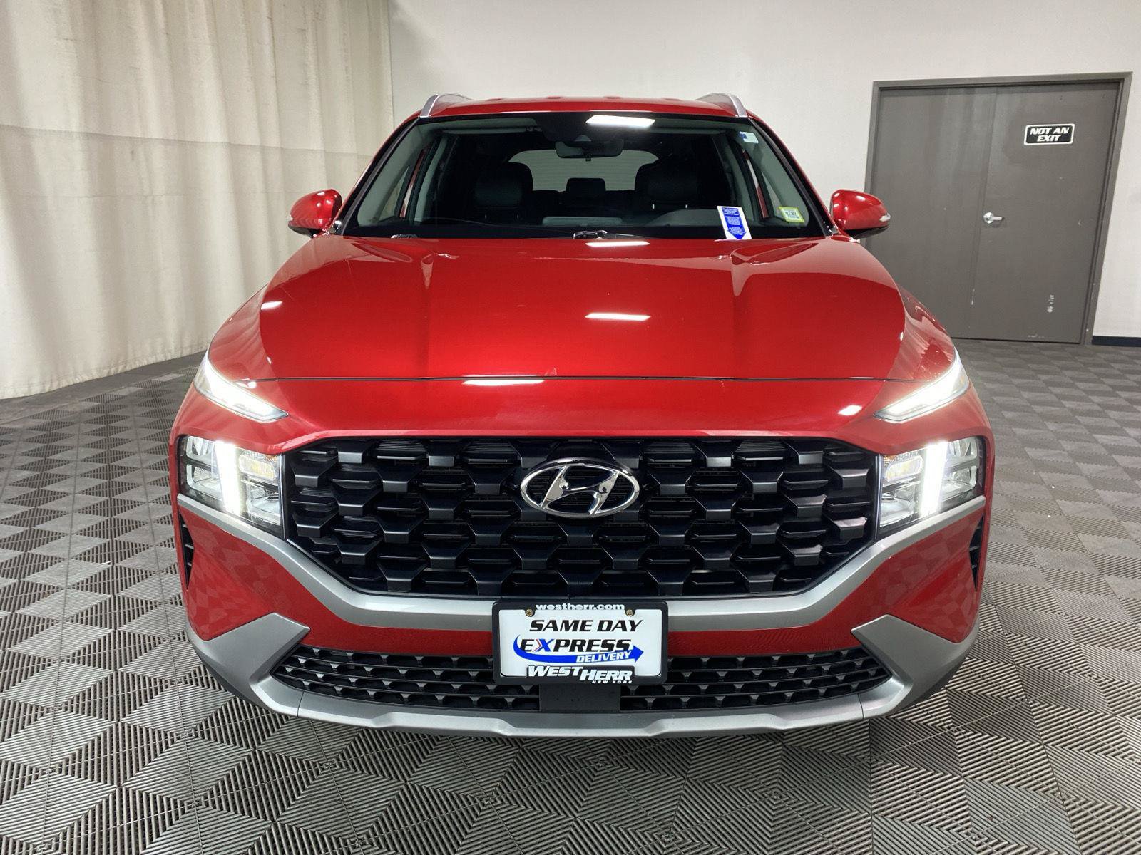 Used 2023 Hyundai Santa Fe SEL w/ Cargo Package AWD/4WD image 3