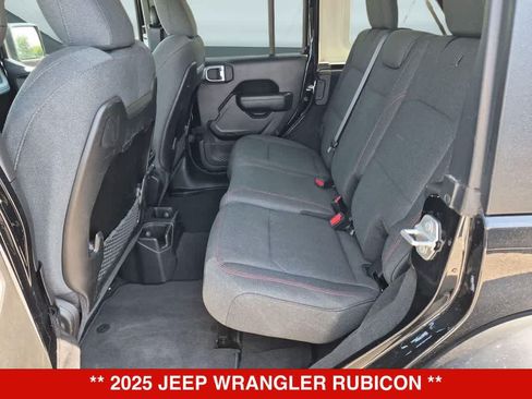 Used 2025 Jeep Wrangler Unlimited Rubicon AWD/4WD image 18