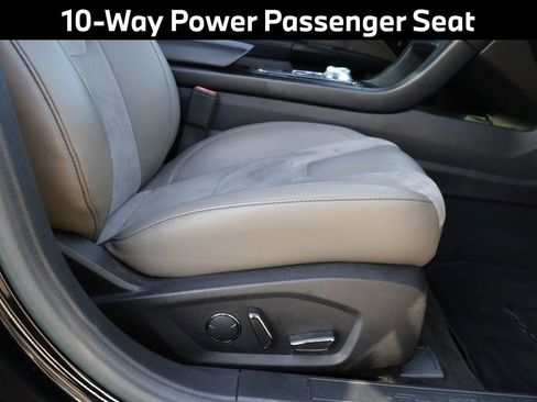 Used 2017 Ford Fusion Sport w/ Equipment Group 401A image 13