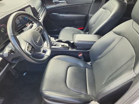 Used 2023 Kia Sportage EX FWD image 11