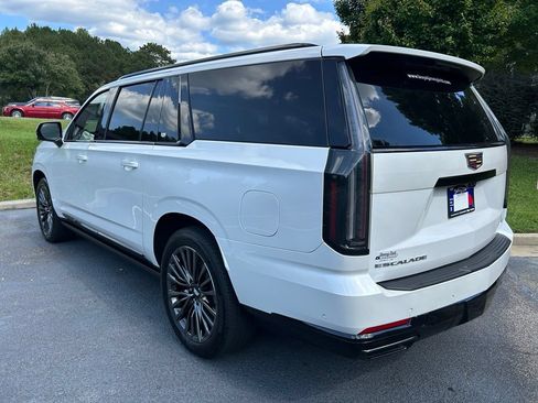 Used 2025 Cadillac Escalade ESV Sport Platinum AWD/4WD image 22
