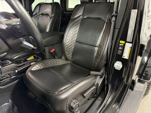 Used 2022 Jeep Wrangler Unlimited Sahara image 20