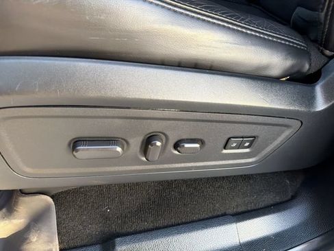 Used 2016 Lincoln Navigator Select AWD/4WD image 27