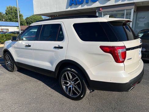 Used 2016 Ford Explorer Sport w/ Equipment Group 401A AWD/4WD image 12