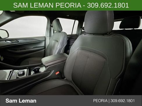 New 2025 Jeep Grand Cherokee Laredo w/ Luxury Tech Group I image 20