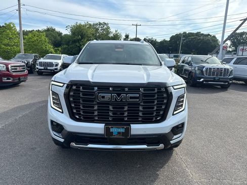 New 2026 GMC Yukon XL Denali Ultimate AWD/4WD image 8