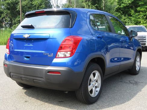 Used 2016 Chevrolet Trax LS AWD/4WD image 5