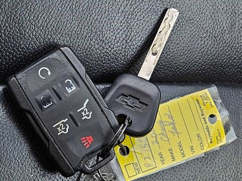 Used 2016 Chevrolet Tahoe LT RWD image 17
