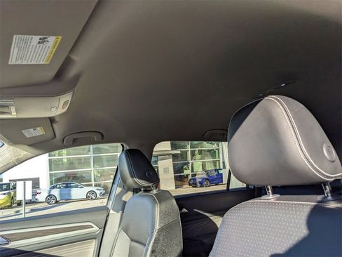 Certified 2023 Volkswagen Atlas SE image 25