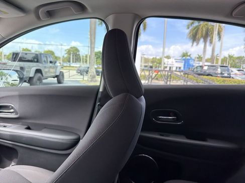 Certified 2022 Honda HR-V EX image 12