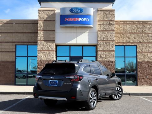 Used 2025 Subaru Outback Limited image 6