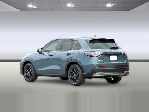 Certified 2026 Honda HR-V Sport image 3