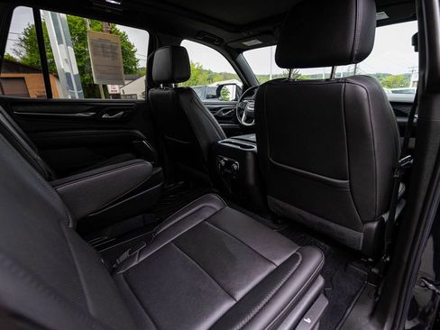 Used 2021 GMC Yukon Denali w/ Denali Premium Package AWD/4WD image 31