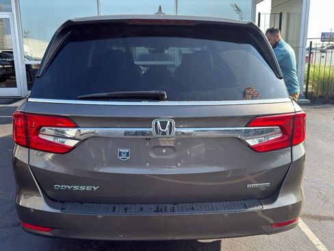 Used 2019 Honda Odyssey Touring image 5