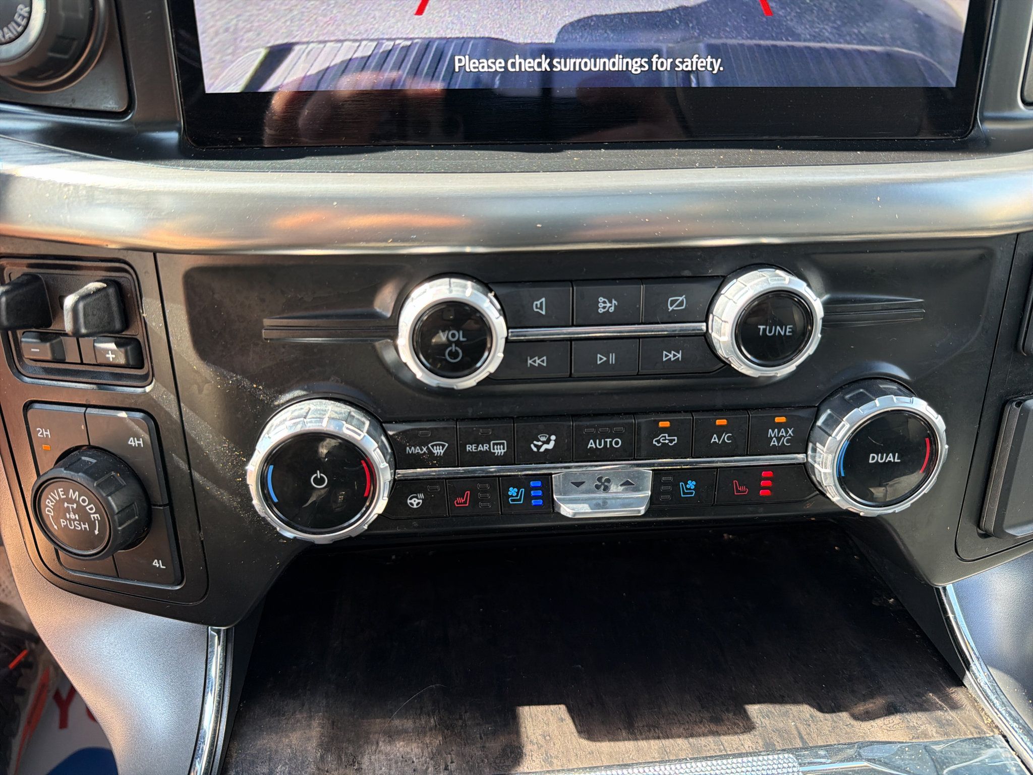 Used 2023 Ford F150 Lariat w/ Equipment Group 502A High AWD/4WD image 22