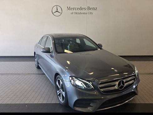 Used 2017 Mercedes-Benz E 300 4MATIC image 3