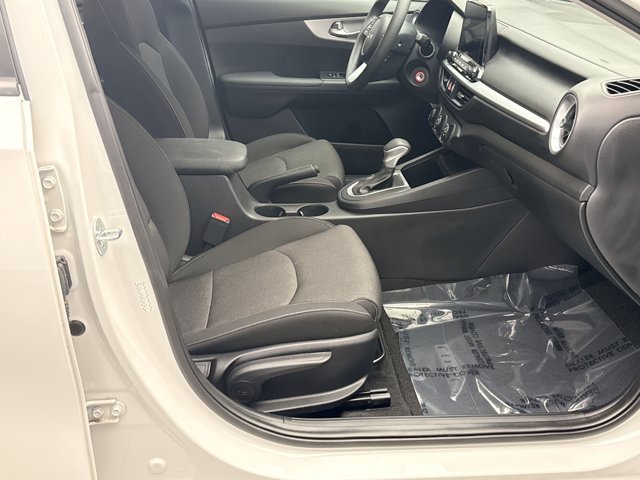 Used 2023 Kia Forte LXS w/ LXS Technology Package FWD image 16