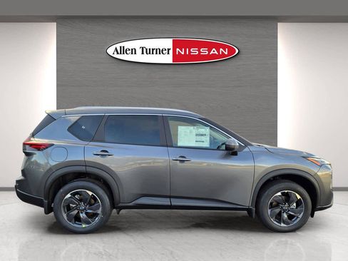 New 2026 Nissan Rogue SV w/ SV Premium Package image 5