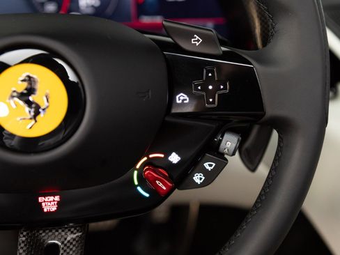 Used 2024 Ferrari Roma Spider image 71