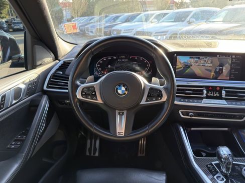 Used 2022 BMW X6 M50i w/ Executive Package image 11