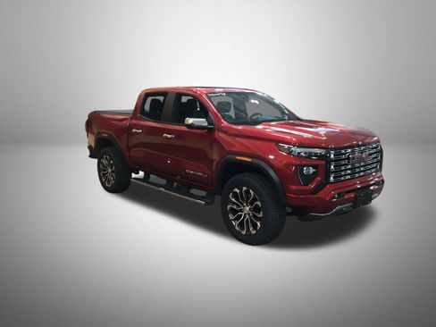 Used 2023 GMC Canyon Denali AWD/4WD image 3